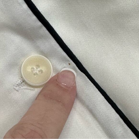 NWT | Ettitude | Sateen Long Sleeve PJ Shirt | Cloud | Large - Picture 6 of 16